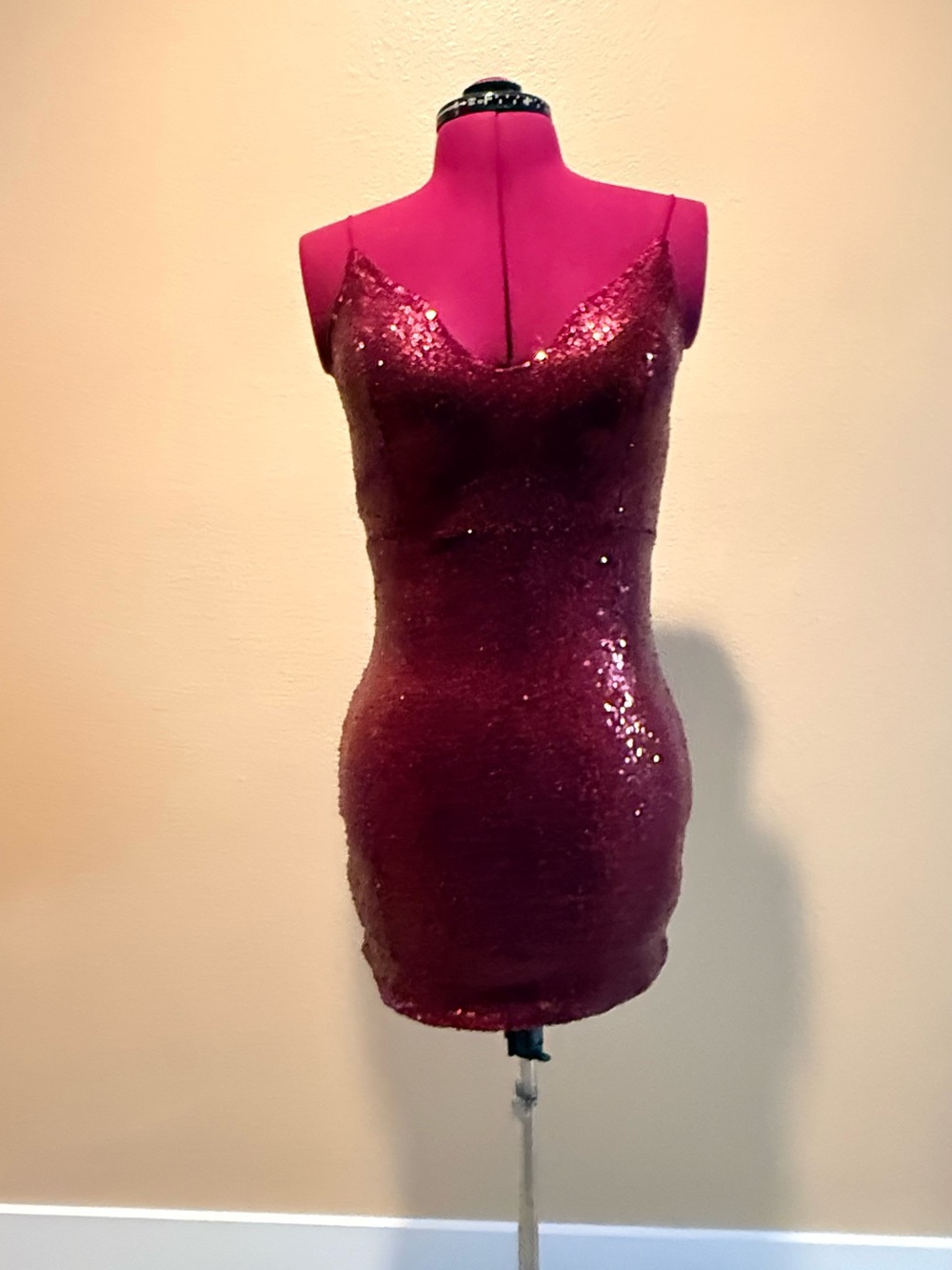 Women's Sequin Bodycon Dress - Fuchsia Pink
